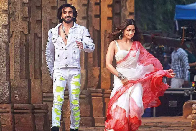 Rocky aur Rani ki Prem kahani: रिलीज से पहले ही रणवीर और आलिया की फिल्म ने किया कमाल, कमा डाला 90 फीसदी लागत