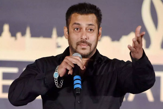 Salman Khan: सलमान खान ने किया खुलासा, इस मराठी प्ले का रीमेक बनाना चाहते थे! एक्टर ने नहीं बनाने को लेकर भी किया खुलासा!
